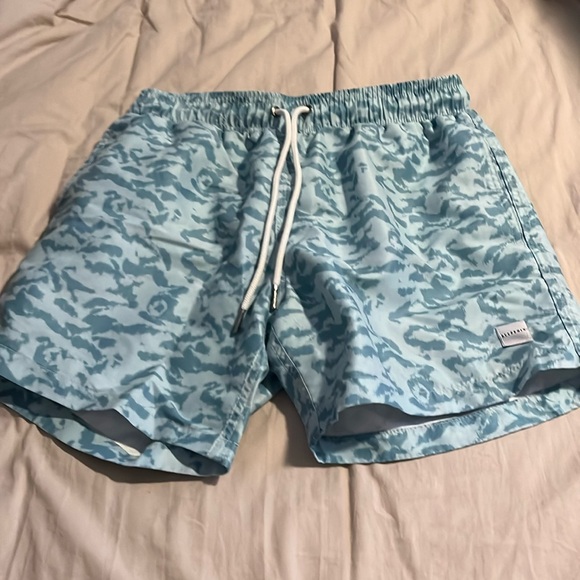 Teen boys swim shorts -small - Picture 1 of 5